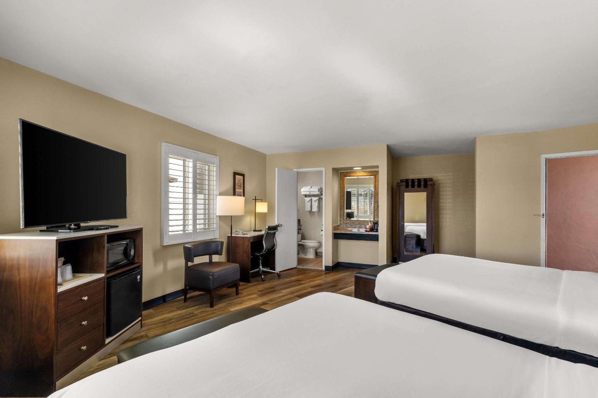 Comfort Inn San Diego Airport At The Harbor Zewnętrze zdjęcie